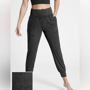 Athleta Salutation Jogger in Garment Dye Black
